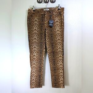 Cielo Jeans leopard print size 11 stretch NWT